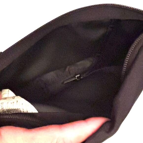 LL Bean Hiking Waist Bag Fanny Pack Adjustable Strap Utility Pack Black - Picture 3 of 5